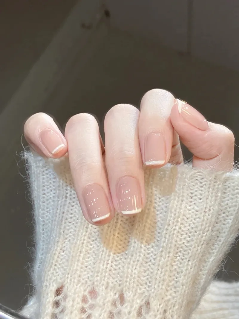 Kiểu sơn đầu móng dễ thương dành cho mọi cô gái