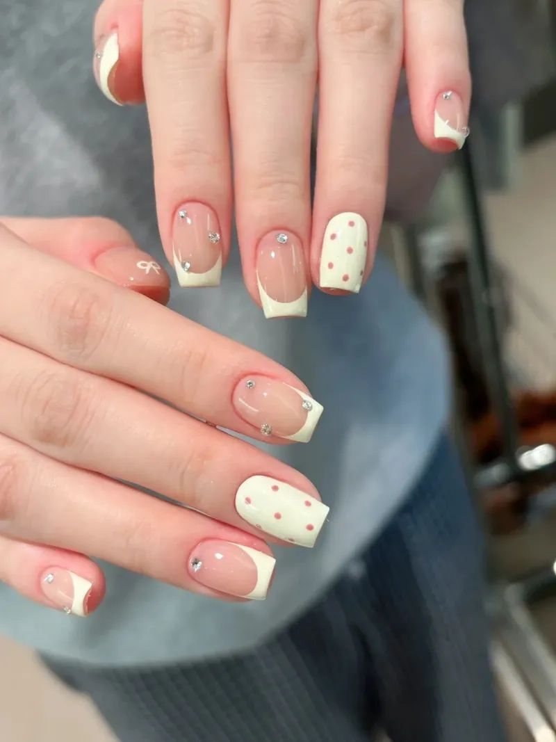 Mẫu vẽ đầu móng đẹp nghệ thuật trên từng đầu móng