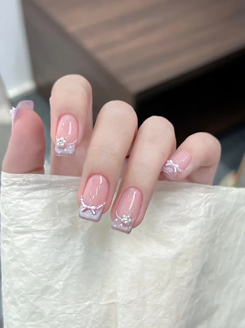 Sành điệu cùng những mẫu sơn đầu móng đẹp đẳng cấp