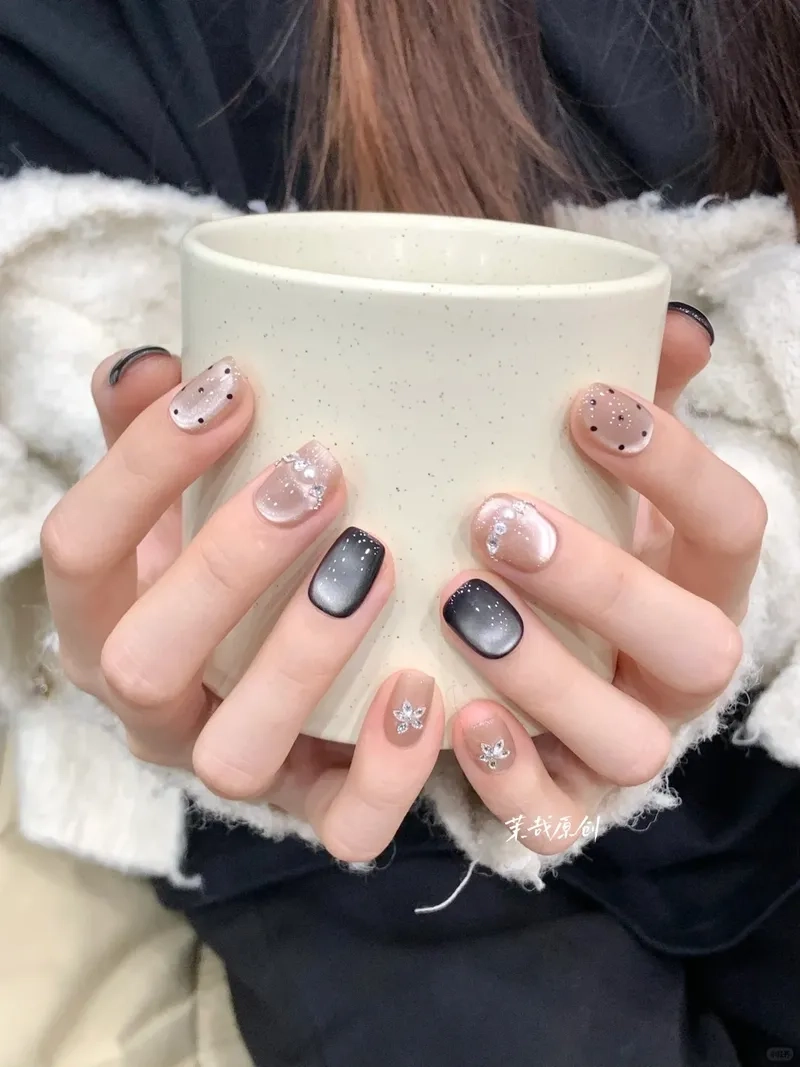 Các mẫu móng tay ngắn đẹp cho nàng yêu sự tinh tế và nhẹ nhàng