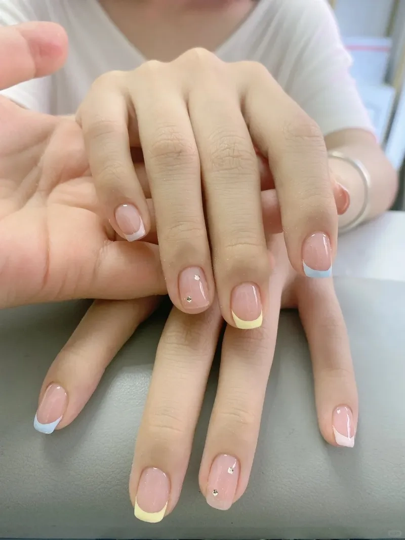 Mẫu móng đẹp cho móng ngắn chuẩn gu thời trang hiện đại