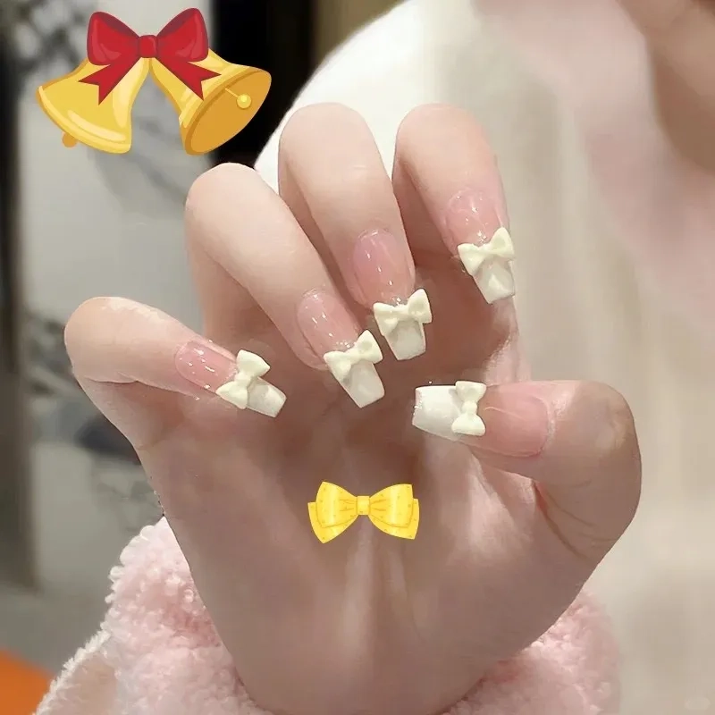 Phong cách trẻ trung cùng nail đẹp đính nơ