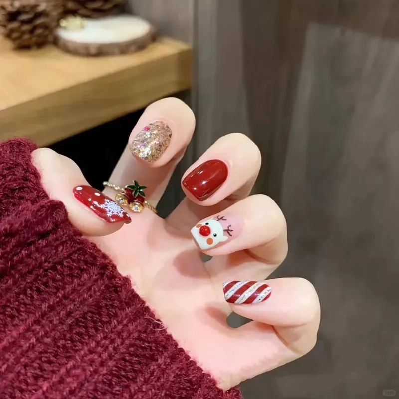 Mê hoặc cùng móng giả noel siêu xinh dễ thương