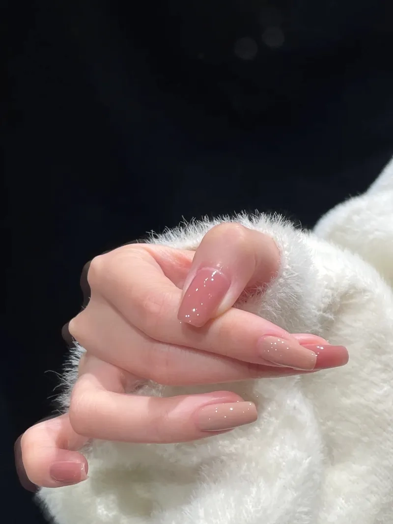 Tổng hợp mẫu nail màu nude hot trend khiến ai cũng mê