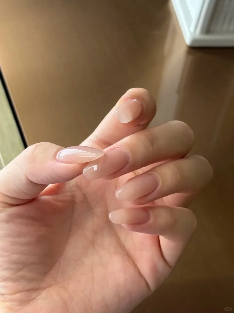 Bền màu chuẩn tiệm với dòng sơn gel màu nude cao cấp