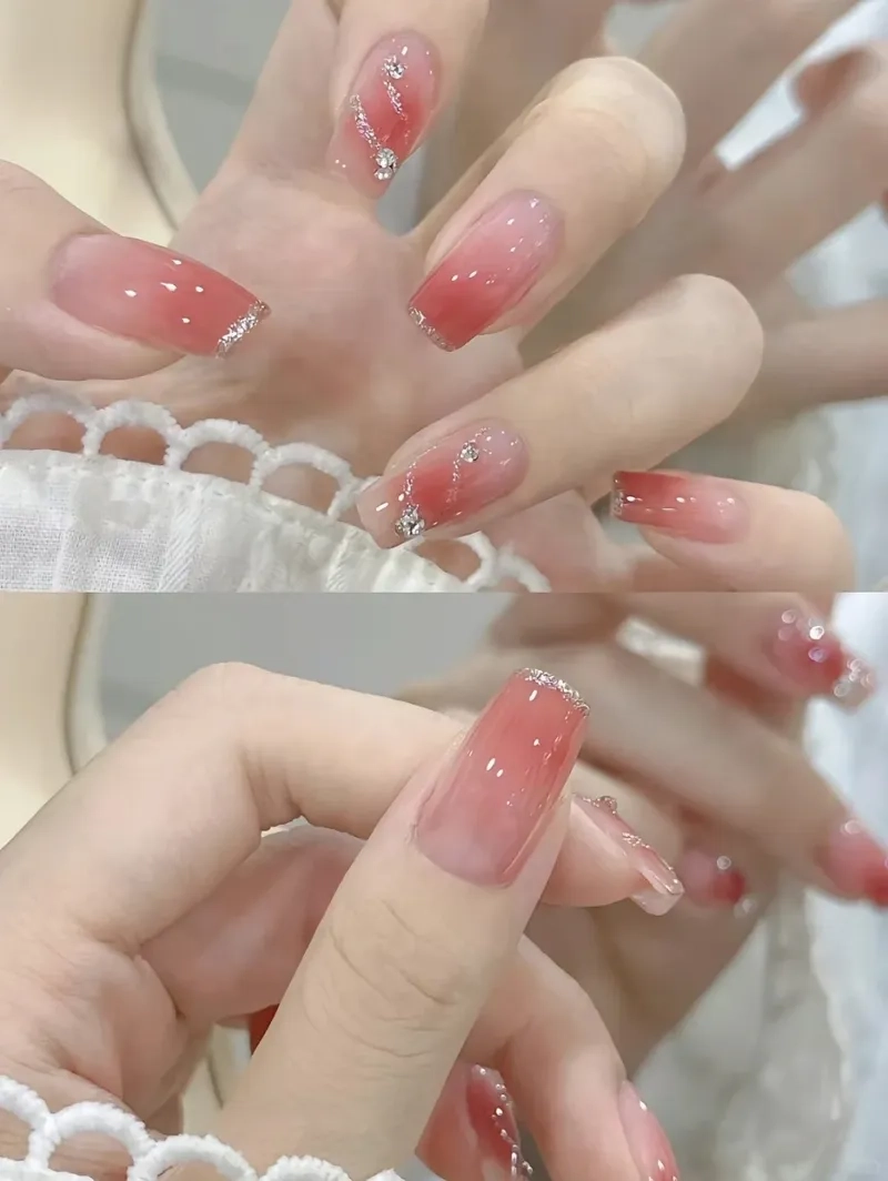 Tỏa sáng cùng phong cách nail hồng pastel thanh lịch