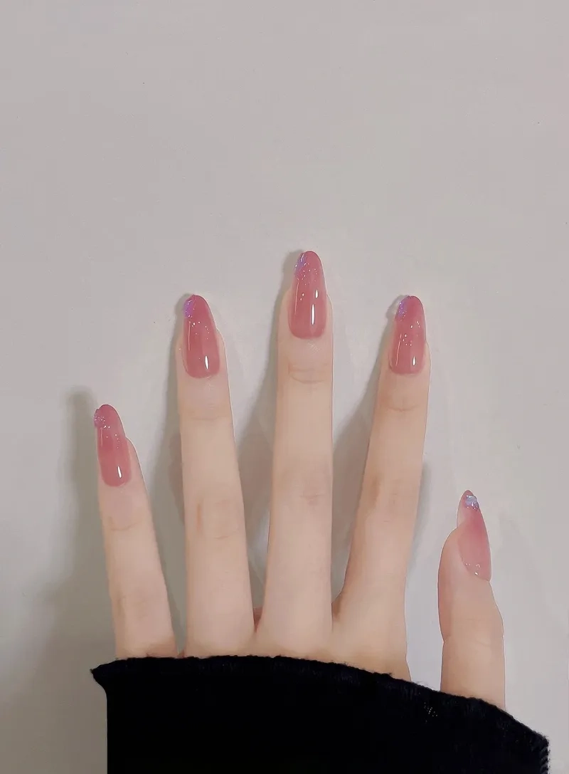 Phong cách trẻ trung với móng tay hồng pastel đầy sức sống