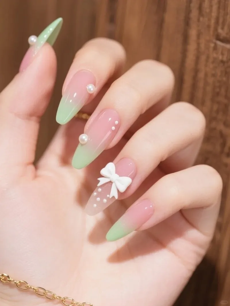 Tinh tế và nhẹ nhàng cùng mẫu móng tay màu pastel