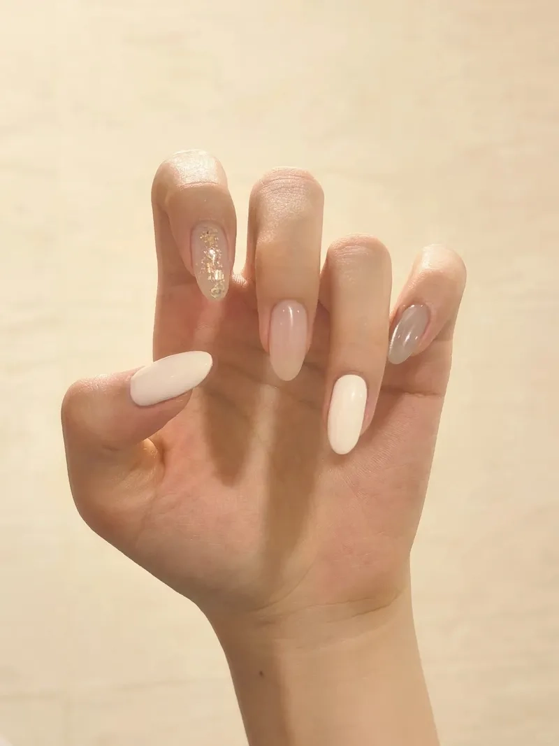 Nổi bật cá tính với kiểu dáng móng tròn nhọn hiện đại