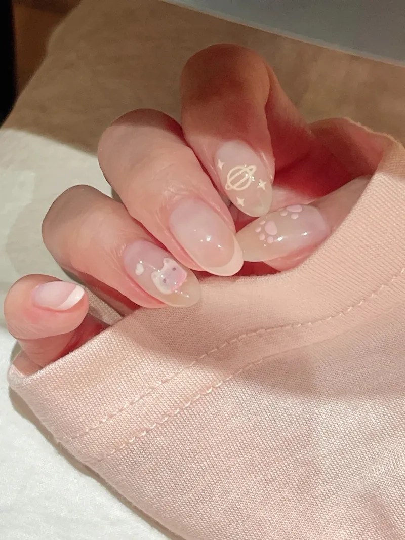 Làm đẹp đẳng cấp với xu hướng nail tròn thời thượng