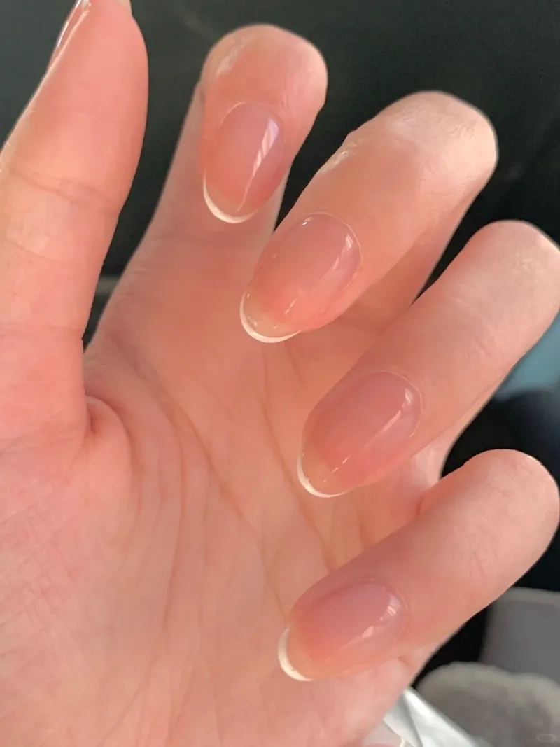 Lựa chọn hoàn hảo cho bạn là móng tròn nail tinh tế