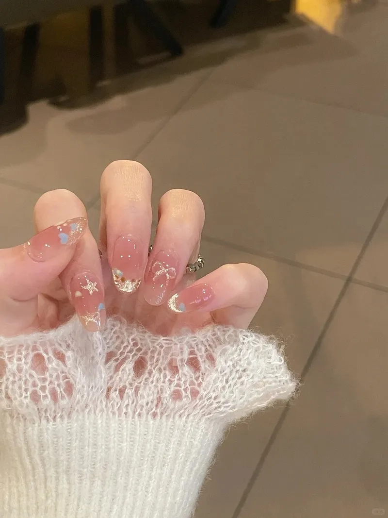 Hơn cả đẹp là sự tinh tế trong mẫu móng tròn nhọn đẹp