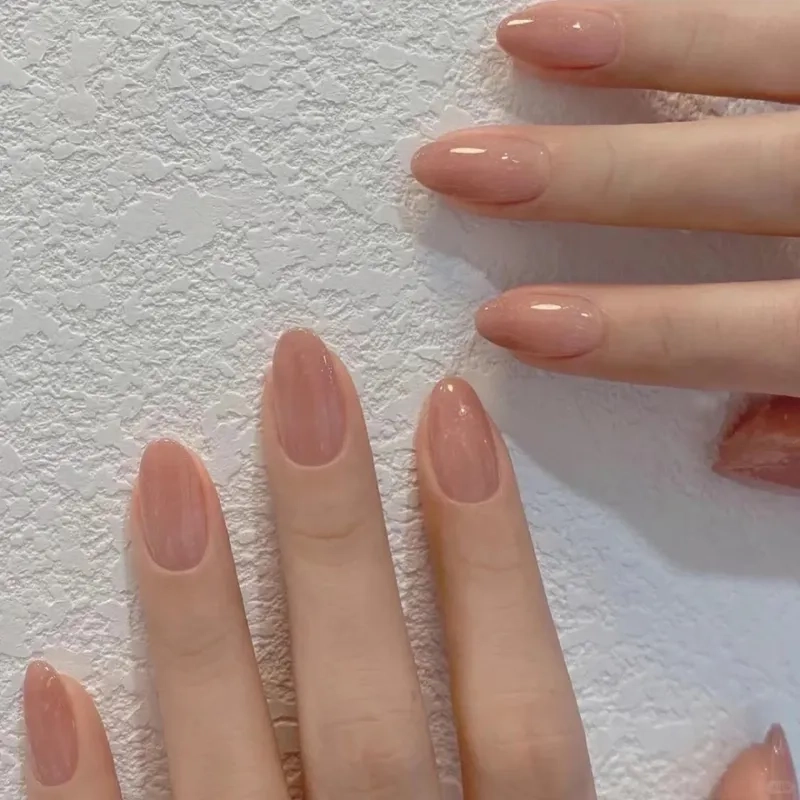 Khám phá sự kết hợp hoàn hảo từ mẫu nail móng tròn nhọn