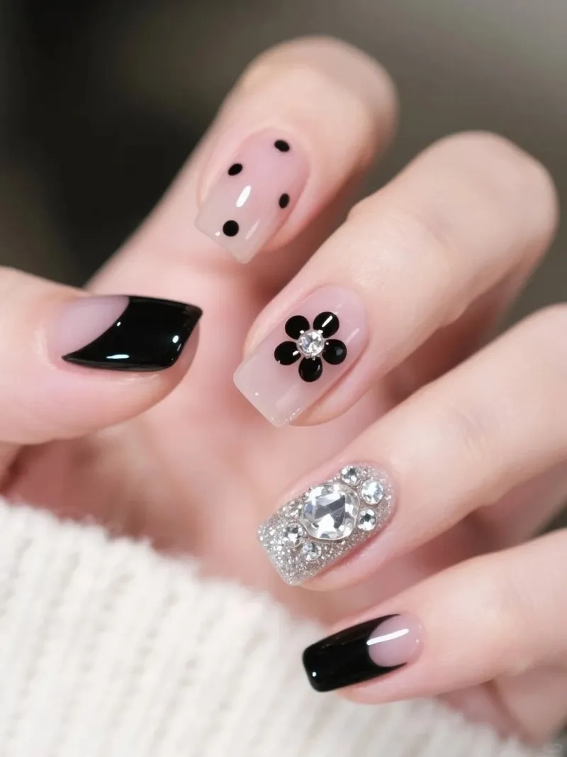 Dành cho các nàng mê phong cách sang trọng mẫu nail dài vuông nổi bật