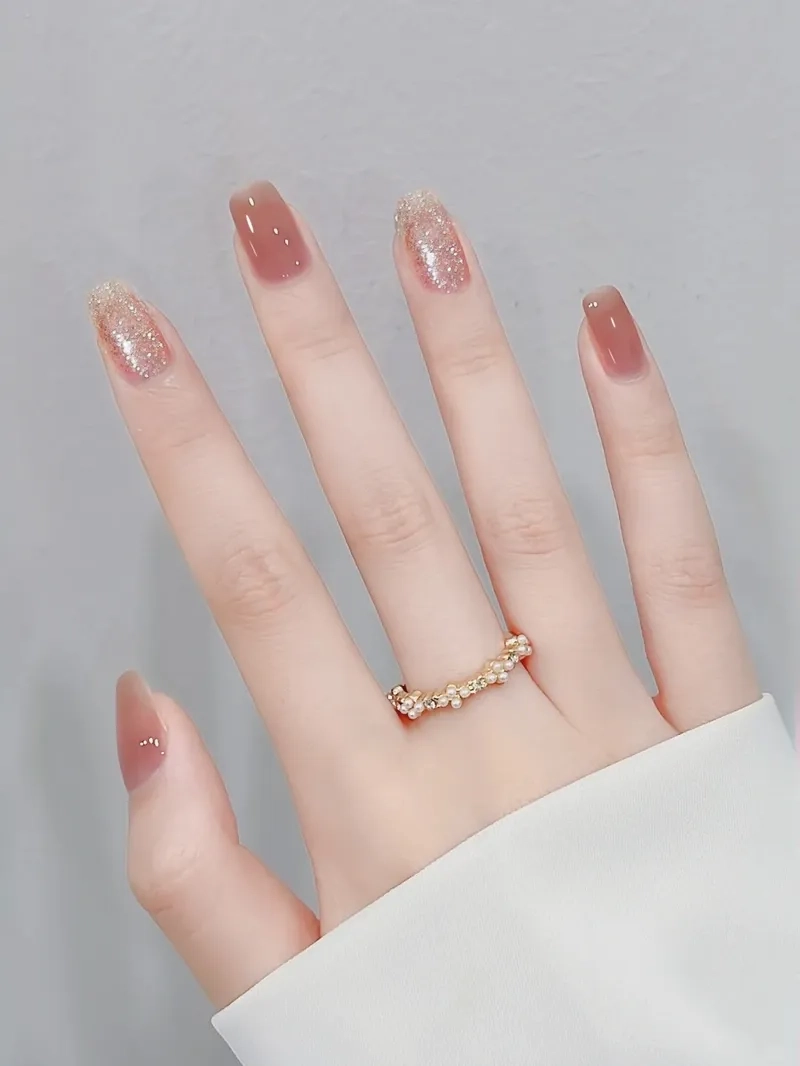 Kiểu móng tay sơn gel đa dạng phong cách thoải mái lựa chọn