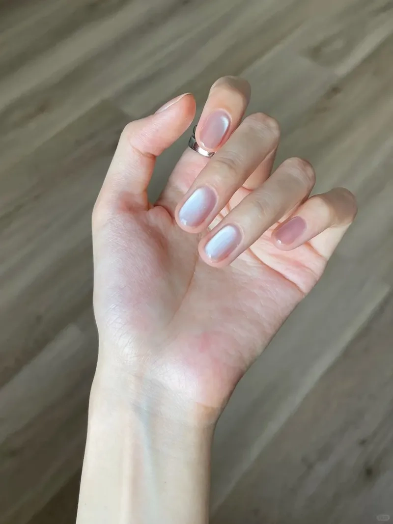 Móng sơn gel đẹp khiến đôi tay bạn luôn nổi bật cuốn hút