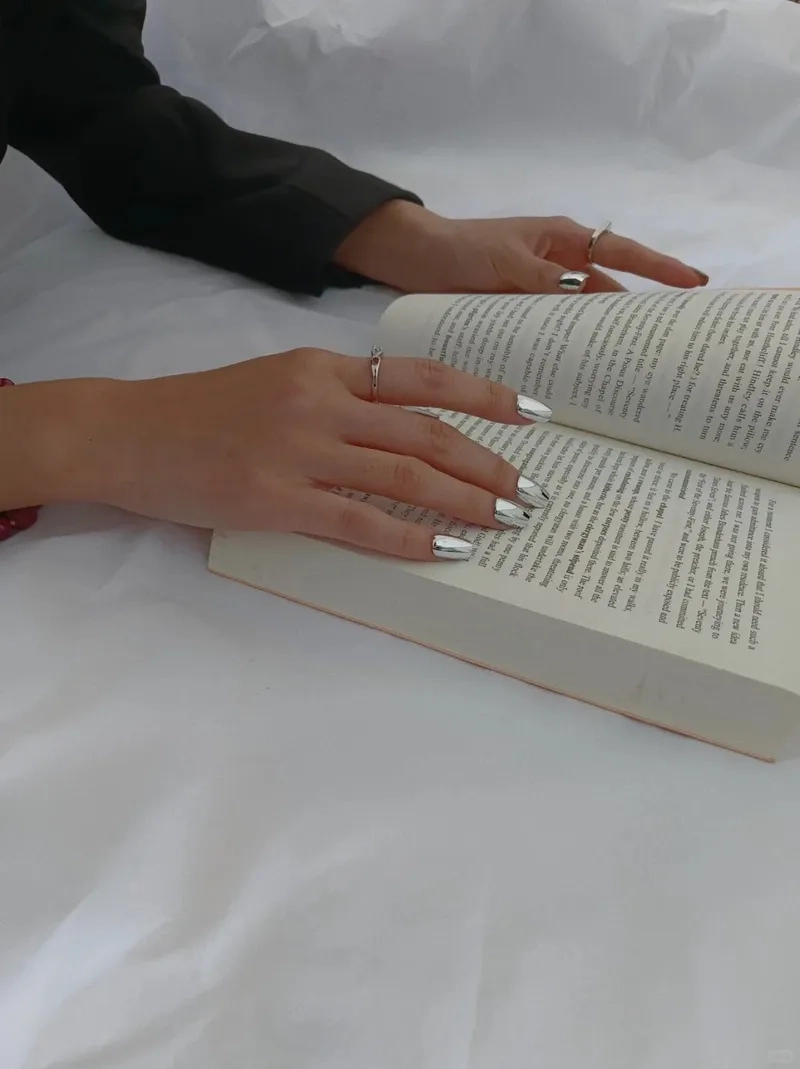 Sành điệu với làm móng tráng gương đẳng cấp