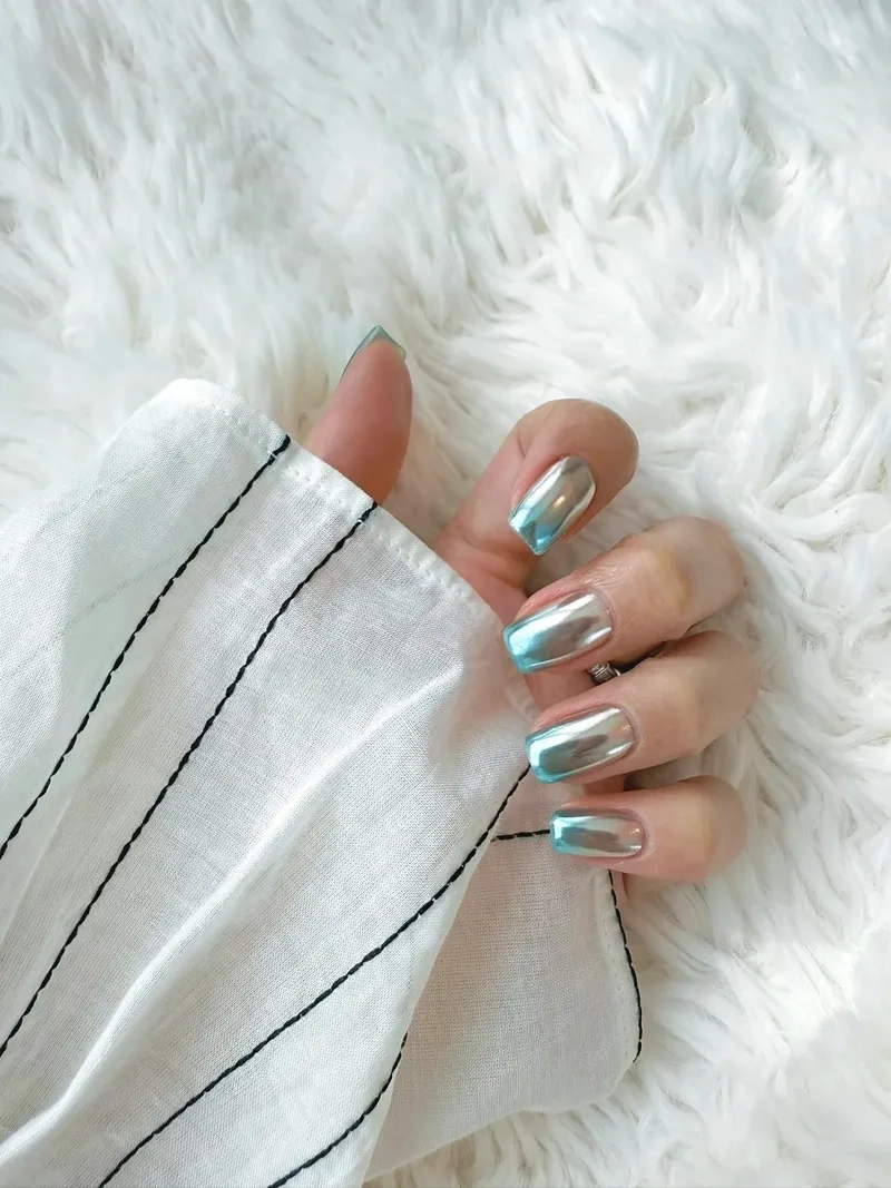 Nghệ thuật nổi bật cùng tráng gương gel nổi sáng tạo