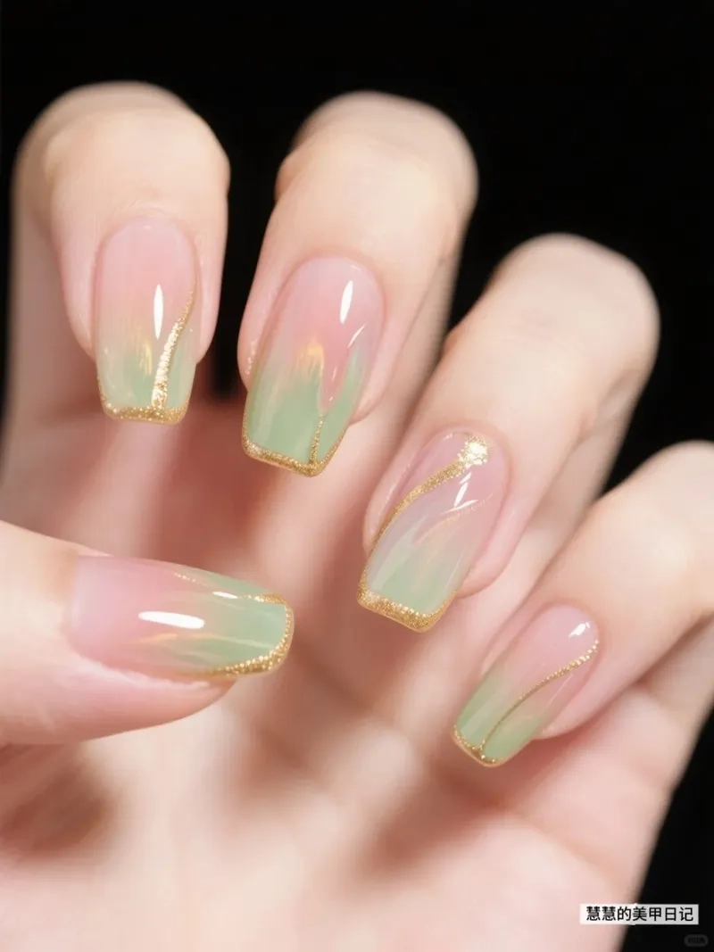 Vân đá cẩm thạch nail chuẩn quý phái cho tay xinh