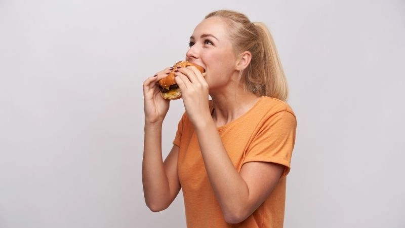 Chế độ ăn uống ảnh hưởng thế nào đến nướu?