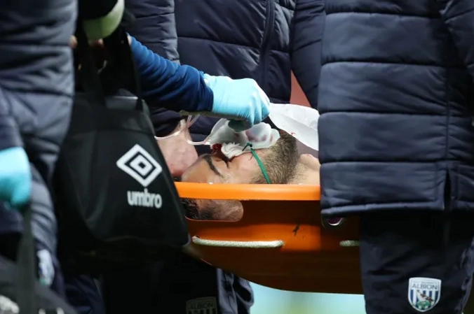 David Raya đối mặt với chấn thương mũi kinh hoàng