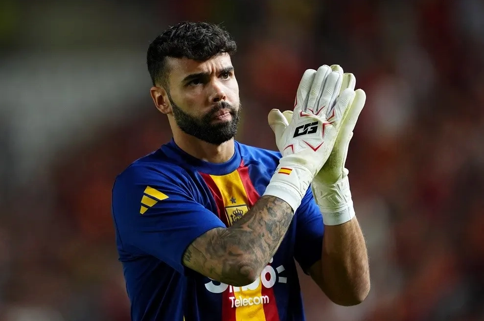 David Raya trên con đường trở thành thủ môn số một Arsenal