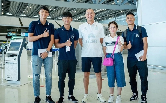 Supachai Jaided và khoảnh khắc va chạm với Đình Trọng