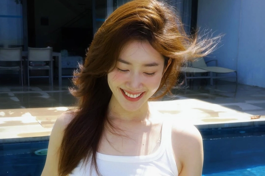 Nữ diễn viên Thúy Ngân khoe sắc vóc ở tuổi 35 gây sốt cộng đồng mạng