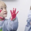 Vận động tinh là gì? Hướng dẫn bé phát triển kỹ năng toàn diện