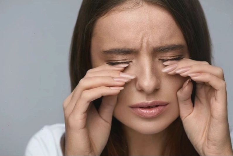 Ảnh hưởng đến thị giác là tác hại đầu tiên của mở rộng góc mắt