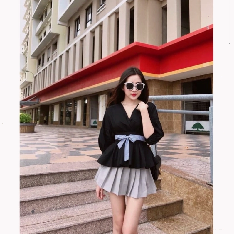 Áo baby doll mặc với gì xinh điệu đà mà không lo lỗi mốt?