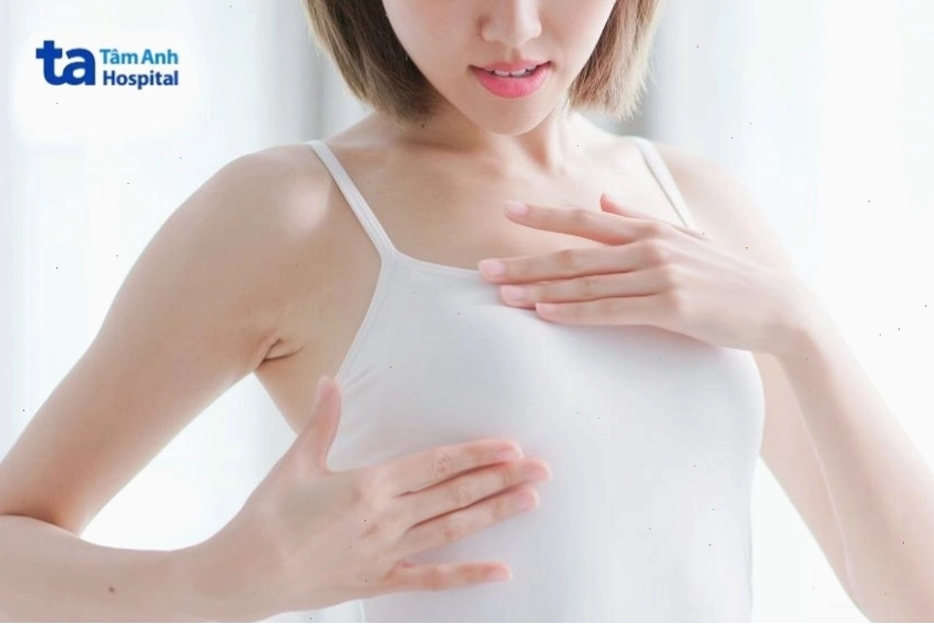 Bầu ngực căng tức và nặng nề khi mang thai