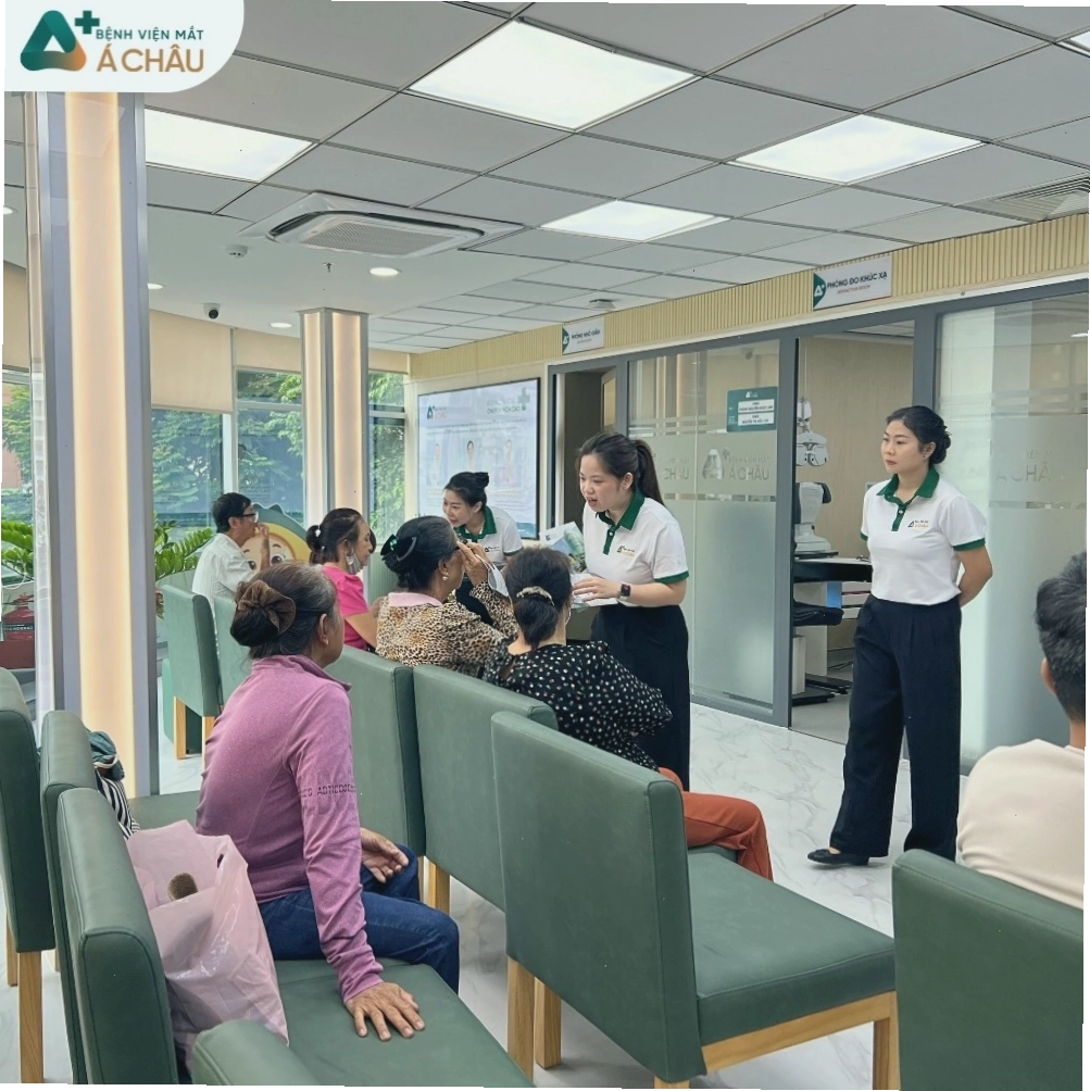 Bệnh viện Mắt Á Châu (AEH) là hệ thống cơ sở y tế chuyên khoa mắt được xây dựng nhằm đáp ứng nhu cầu chăm sóc thị lực.