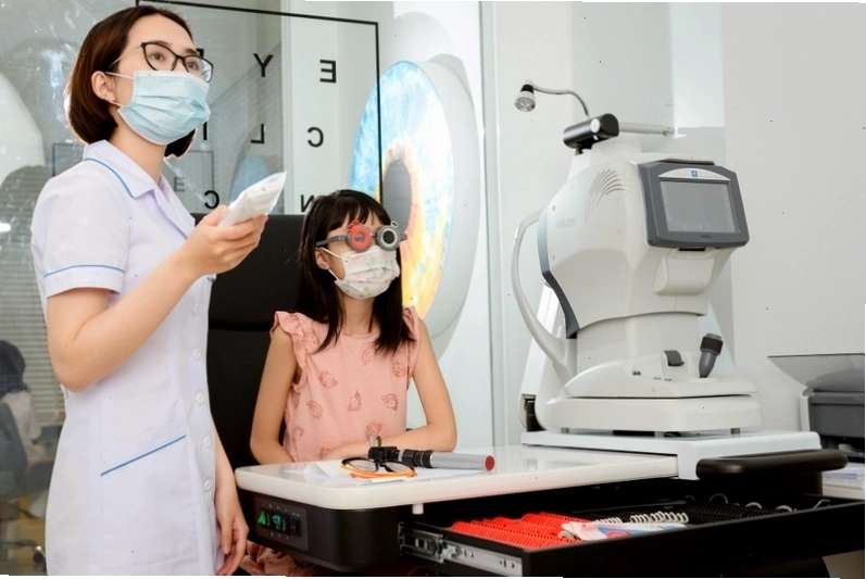 Các bài tập giúp mắt thư giãn và giảm mỏi khi bị cận
