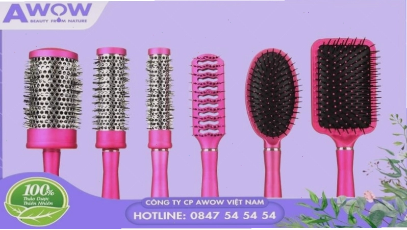 Các loại lược chải tóc phổ biến với nhiều kiểu dáng và chất liệu khác nhau