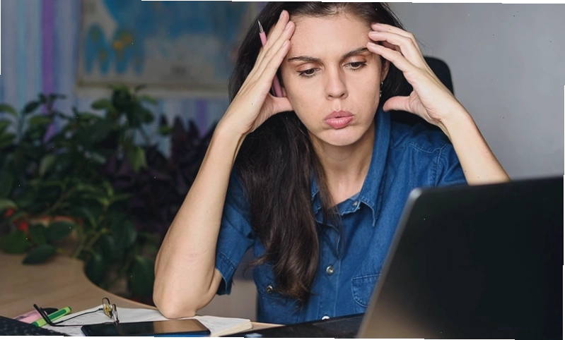 Căng thẳng kéo dài là một nguyên nhân ít biết đến gây mụn lưng