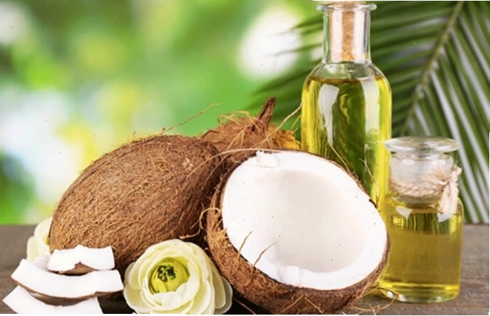 Chăm sóc tóc khô bằng dầu dừa