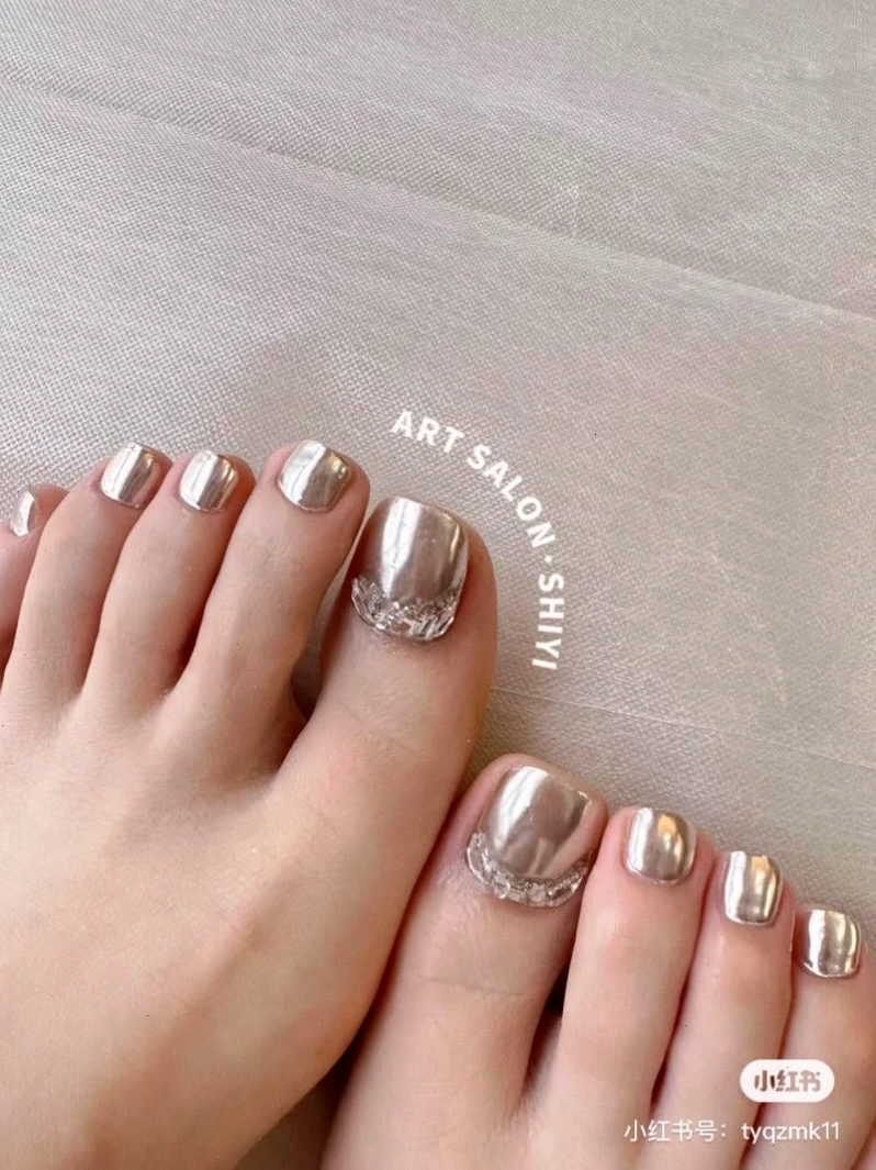 Chi tiết các loại đá dùng trong nail chân