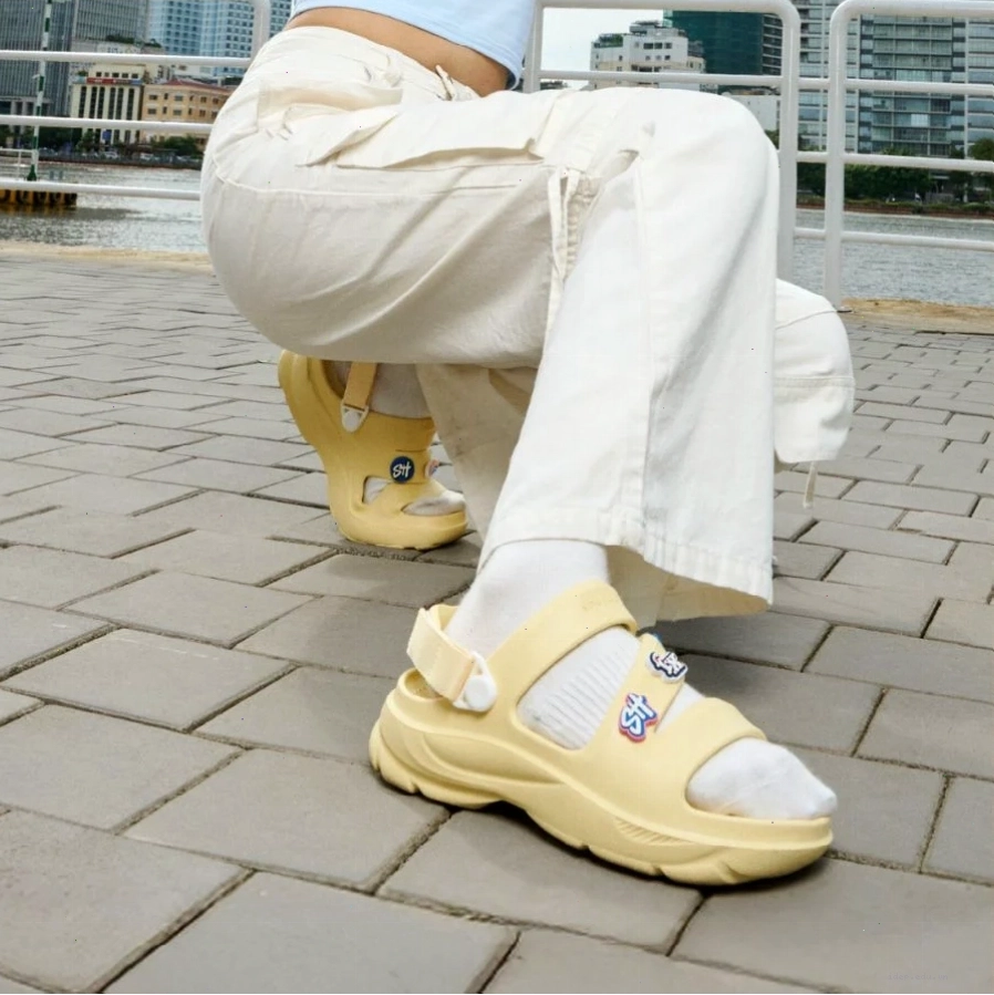 Chú ý đến chất liệu giày