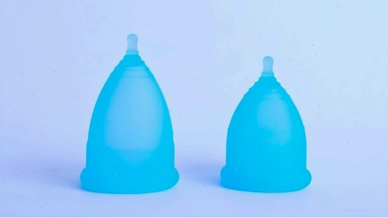Cốc nguyệt san thường có hai kích thước: nhỏ hoặc lớn