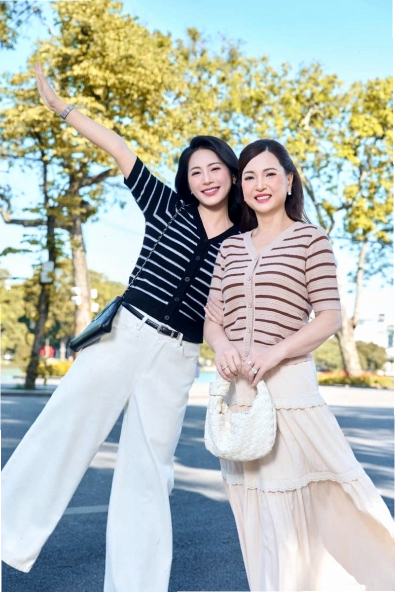 Đầm len là lựa chọn quyến rũ cho cách phối đồ mùa thu cho nữ