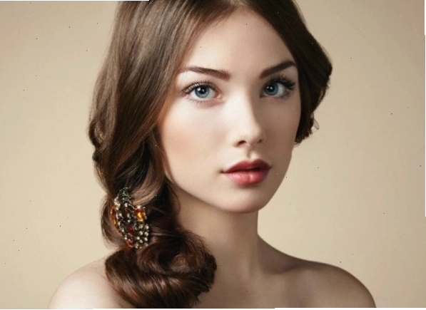 Đôi mắt đẹp vừa là điểm thu hút ánh nhìn vừa tôn lên đường nét trên gương mặt bạn