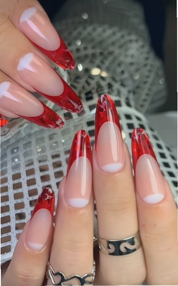 Gợi ý mẫu nail đi biển đẹp, tươi tắn và hot trend mùa hè 2026
