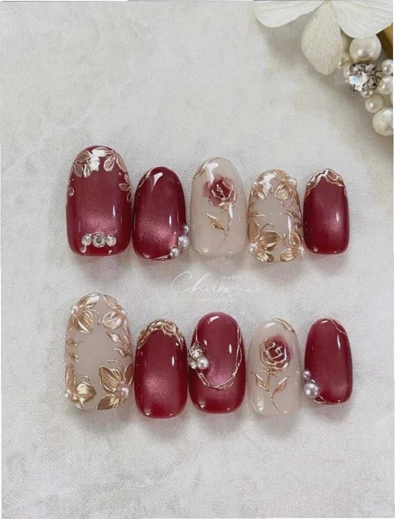 Họa tiết rồng trên nail Tết 2026