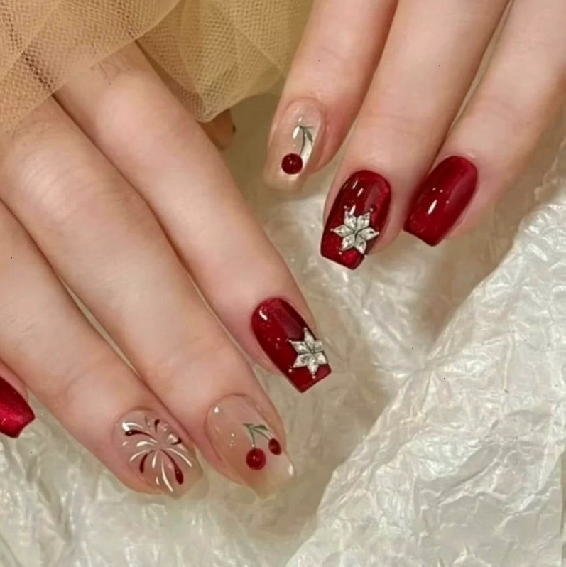 Họa tiết trừu tượng trên nail Tết