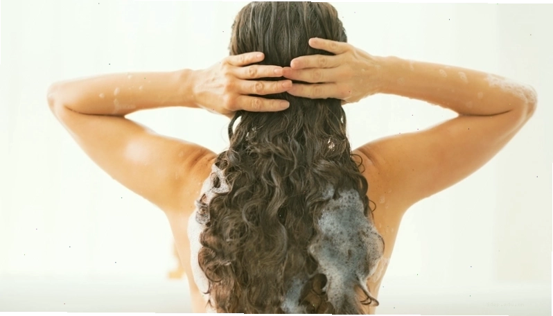 Massage da đầu giúp tóc mọc nhanh