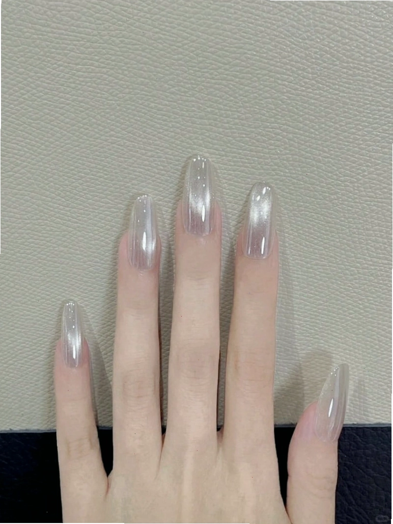 Mẫu nail mắt mèo màu xanh dương nhạt cho chân