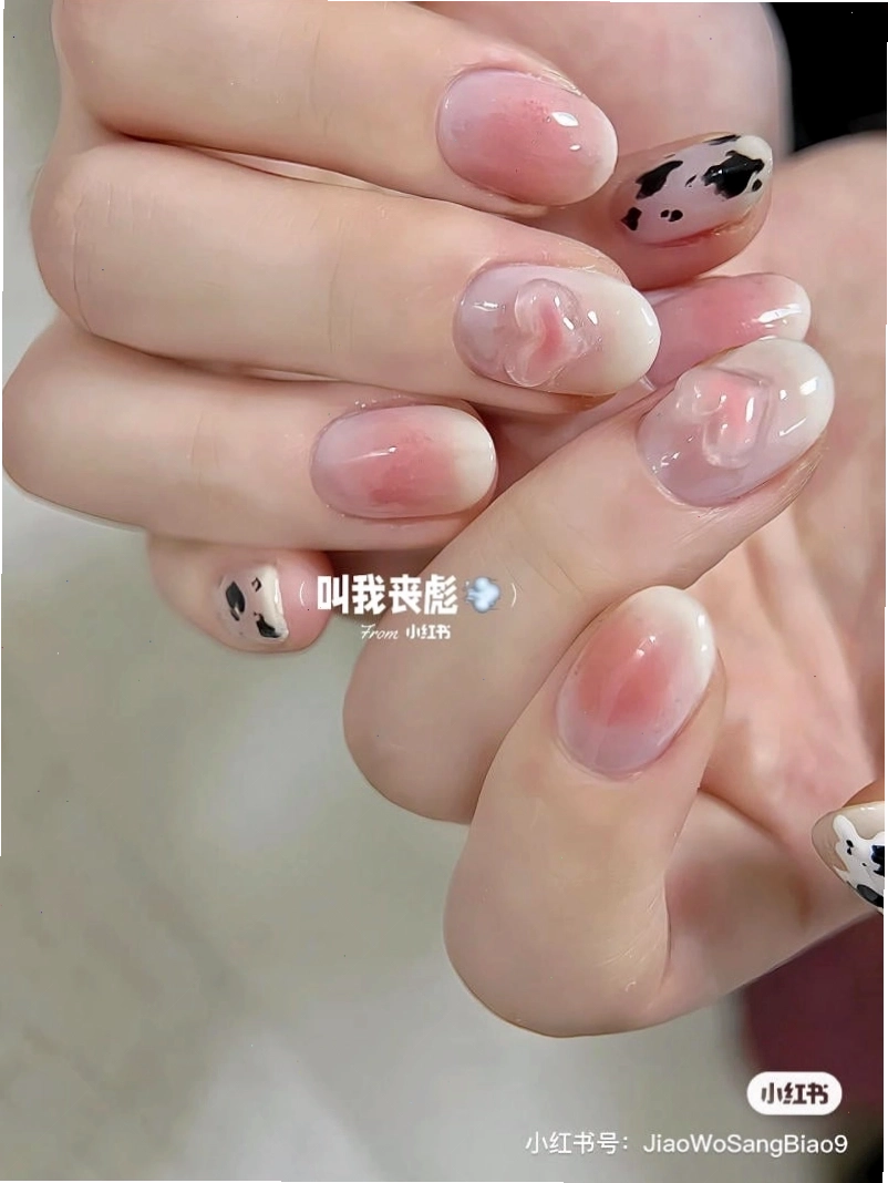 Mẫu nail màu xanh mint trơn thanh lịch