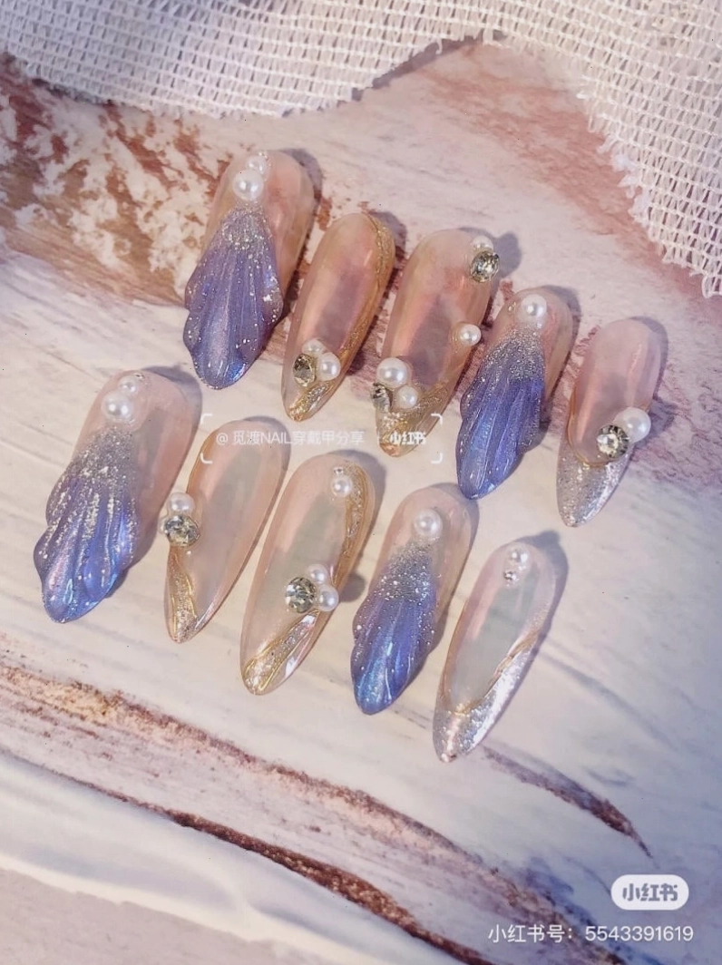 Mẫu nail trơn màu cam đào năng động
