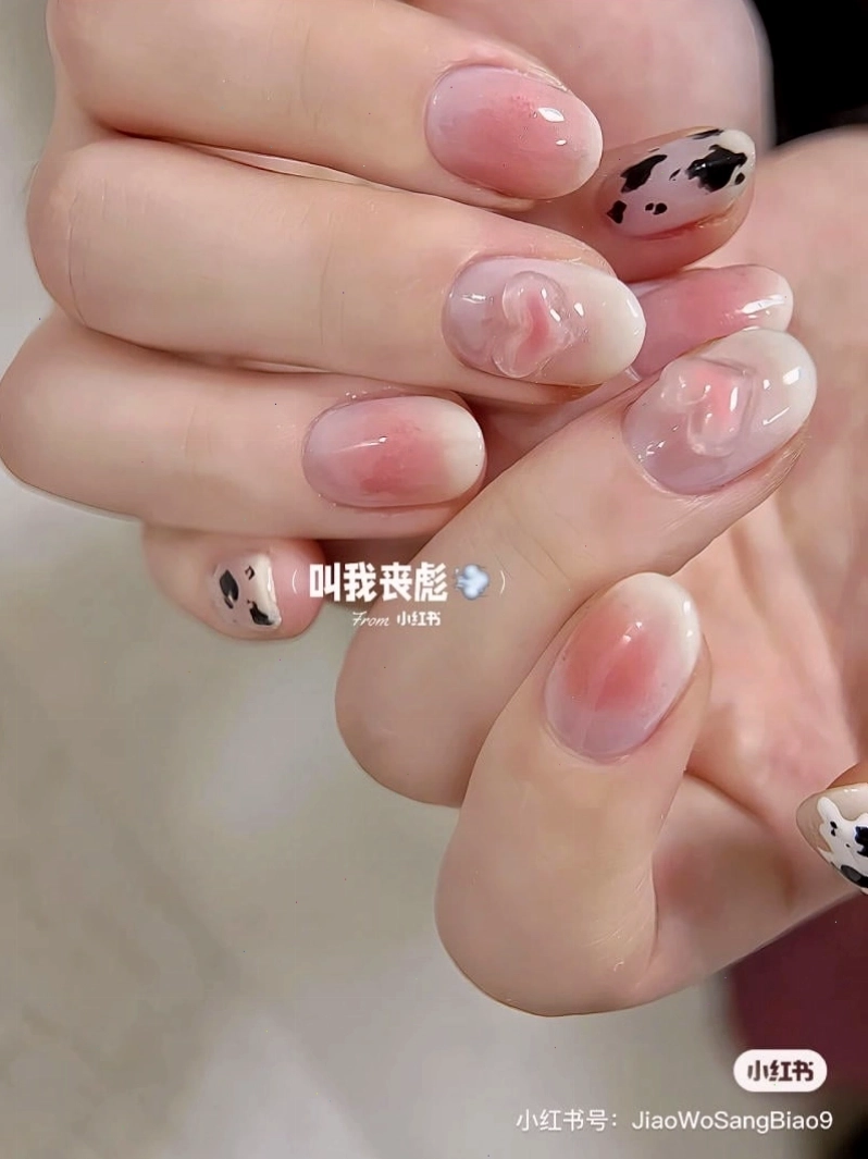 Mẫu nail trơn màu hồng pastel tinh tế